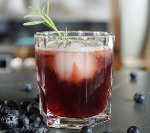 Huckleyberry Ginger Whiskey Sour